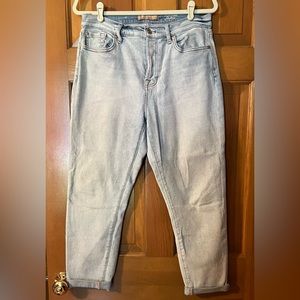 7 for all mankind lux vintage highwaist josefina jeans. Light blue. Size 30.